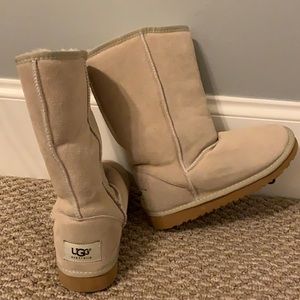 COPY - Women’s Tan Ugg boots